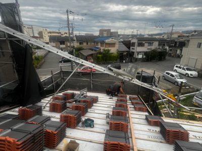 久世郡久御山町田井荒見　屋根工事　着工